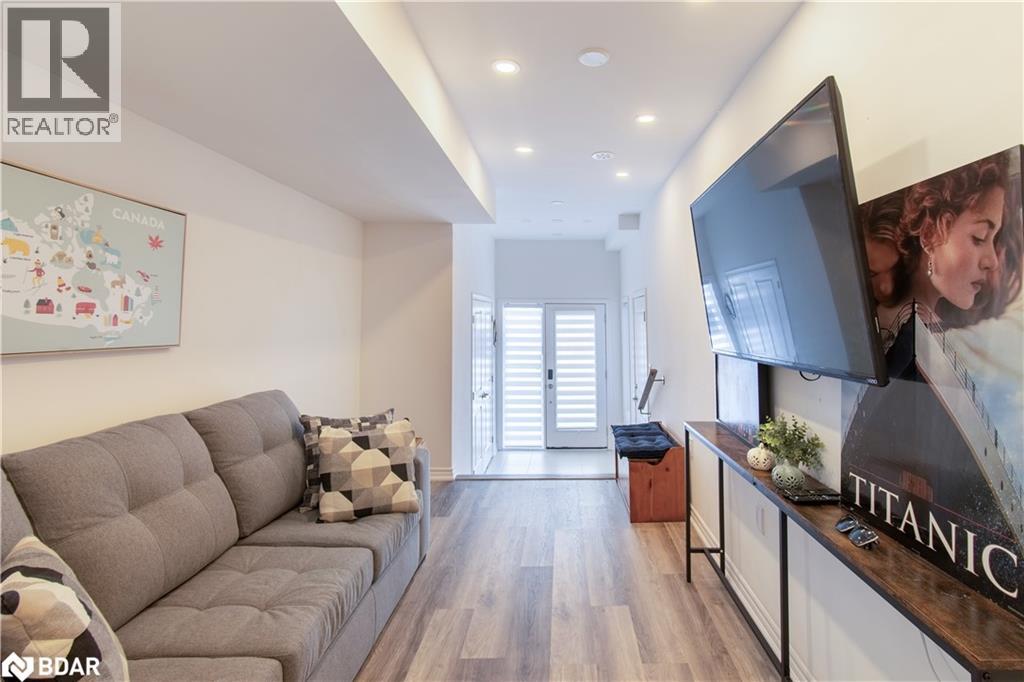 158 Elgin Street, Orillia, Ontario L3V 8P7 - Photo 4 - 40793301