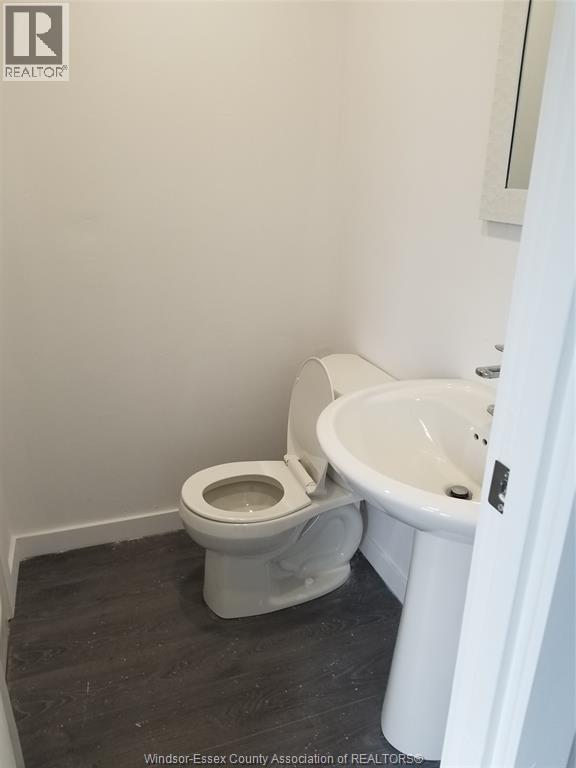 10390 Shenandoah, Windsor, Ontario N8R 1B5 - Photo 3 - 25031519