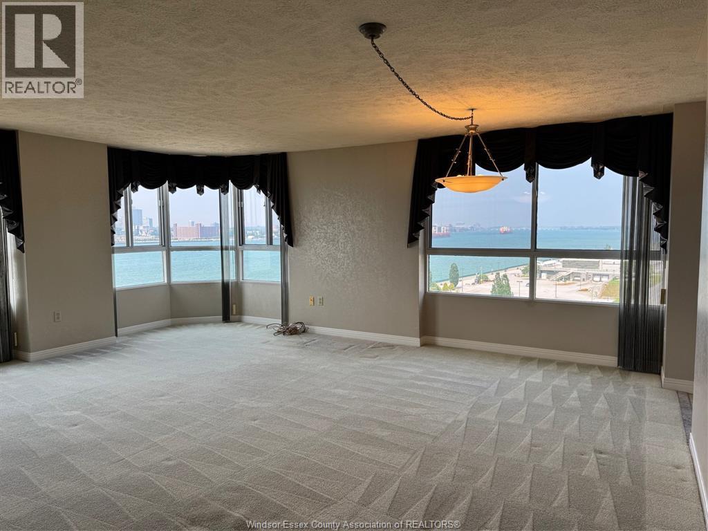 75 Riverside Drive East Unit# 804, Windsor, Ontario  N9A 7C4 - Photo 2 - 25031492