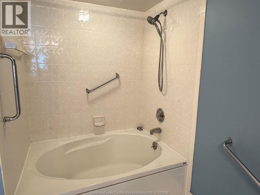 75 Riverside Drive East Unit# 804, Windsor, Ontario  N9A 7C4 - Photo 20 - 25031492