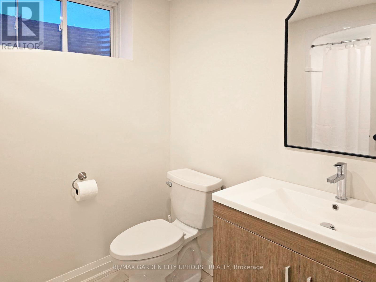 Lower - 11 Manhattan Court, St. Catharines, Ontario L2R 0B8 - Photo 6 - X12611066