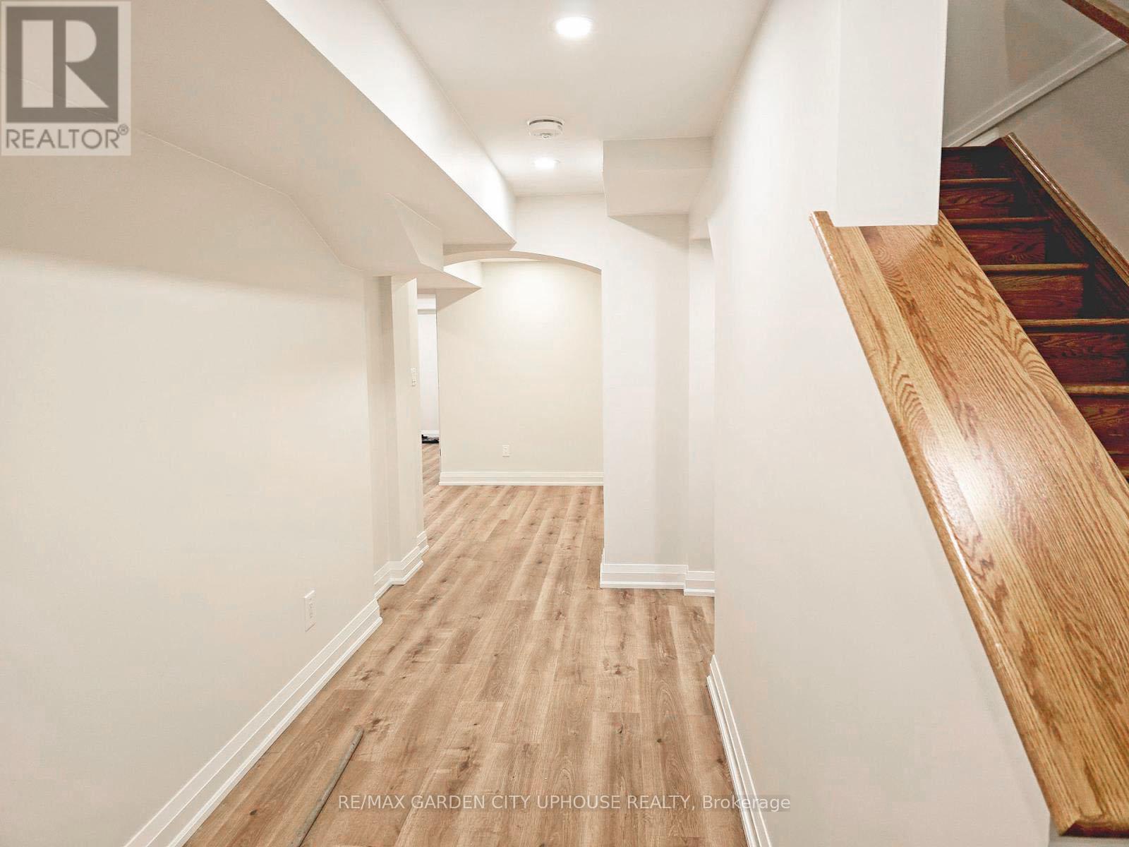 Lower - 11 Manhattan Court, St. Catharines, Ontario L2R 0B8 - Photo 4 - X12611066