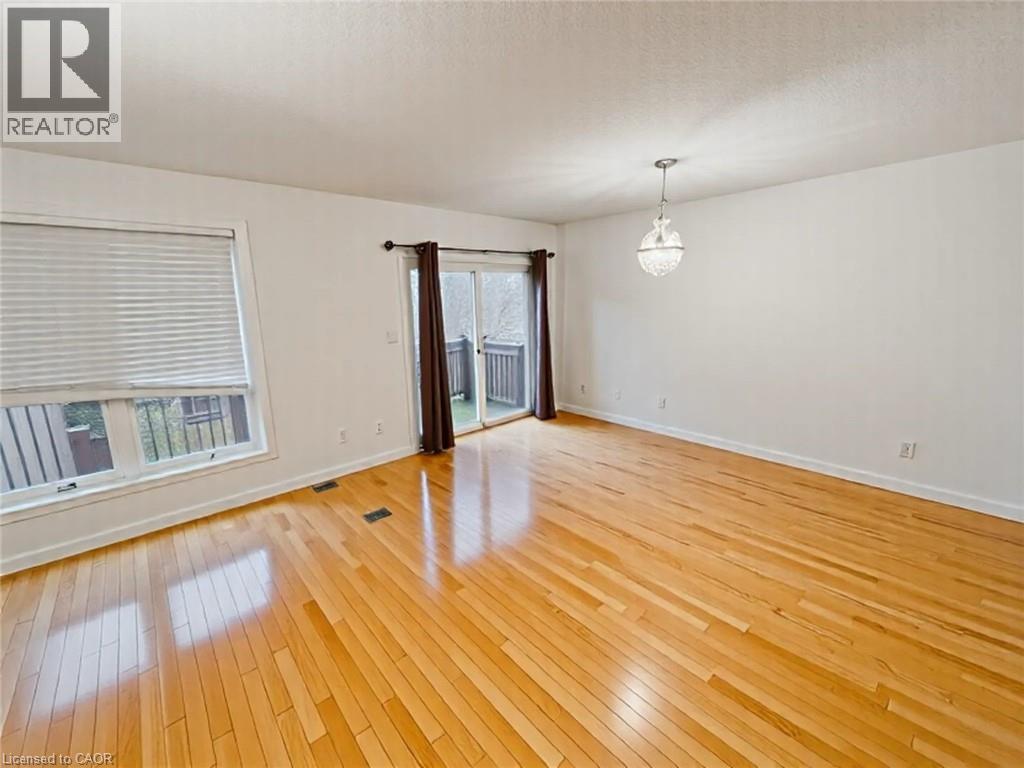 48 Rockcliffe Drive, Kitchener, Ontario  N2R 1W5 - Photo 4 - 40790732