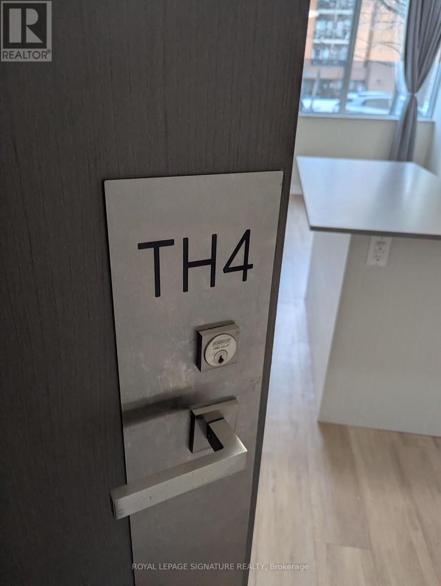 TH4 - 99 DAVISVILLE AVENUE, Toronto, Ontario