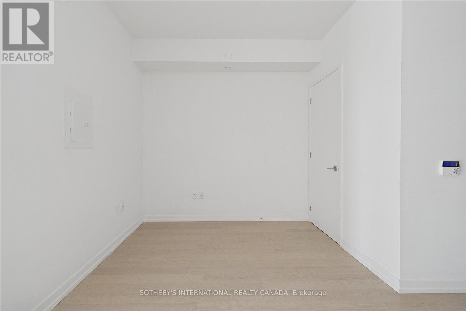 618 - 15 Queens Quay E, Toronto, Ontario  M5E 0C5 - Photo 17 - C12615636