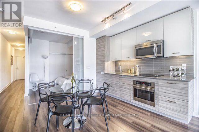 804 - 210 Simcoe Street, Toronto, Ontario  M5T 0A9 - Photo 9 - C12615662