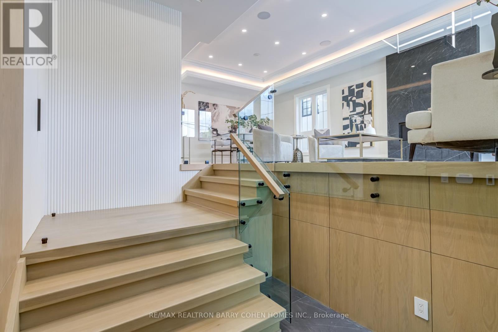 594 Broadway Avenue, Toronto (Leaside), Ontario  M4G 2S5 - Photo 7 - C12615684