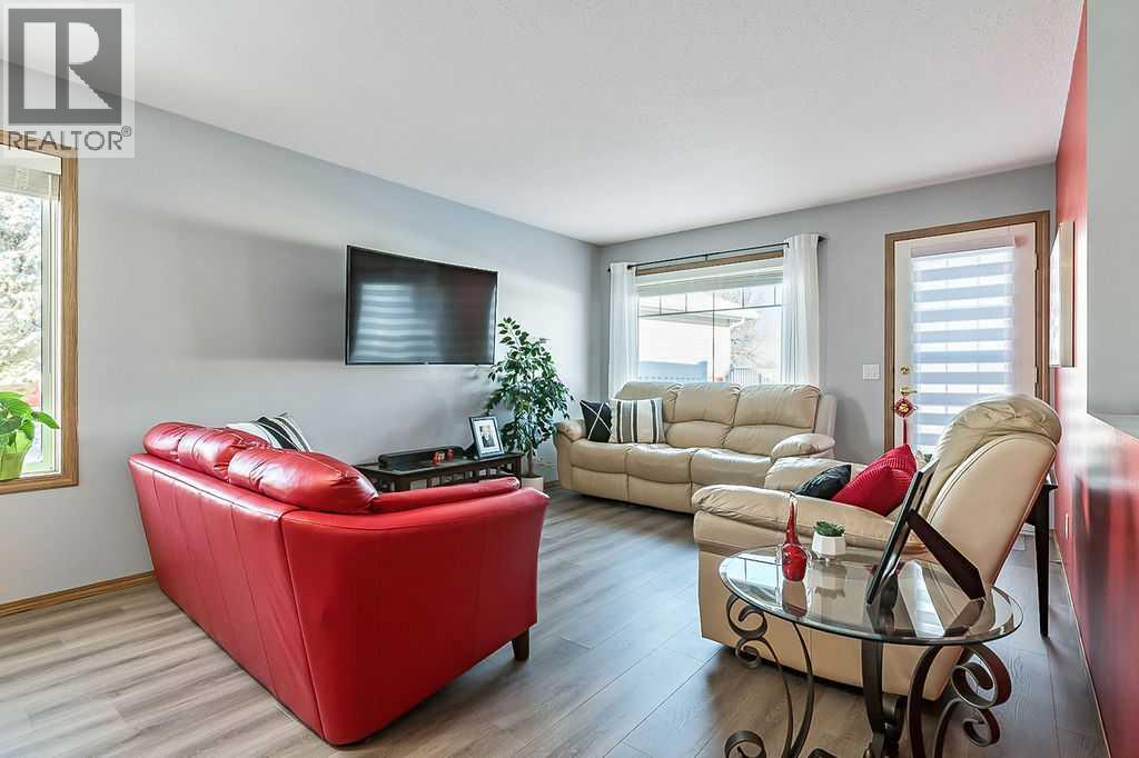 138 Freeman Way Nw, High River, Alberta  T1V 1V4 - Photo 10 - A2273842