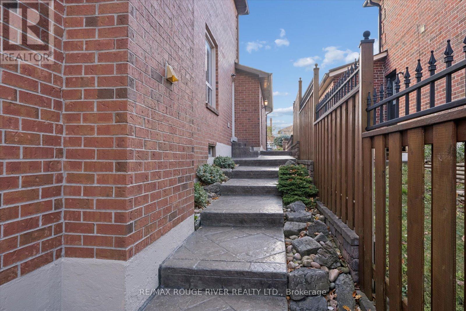 25 Sayor Drive, Ajax, Ontario  L1T 3K2 - Photo 29 - E12615622