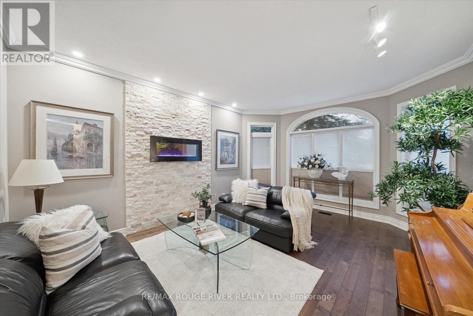 25 Sayor Drive, Ajax, Ontario  L1T 3K2 - Photo 4 - E12615622