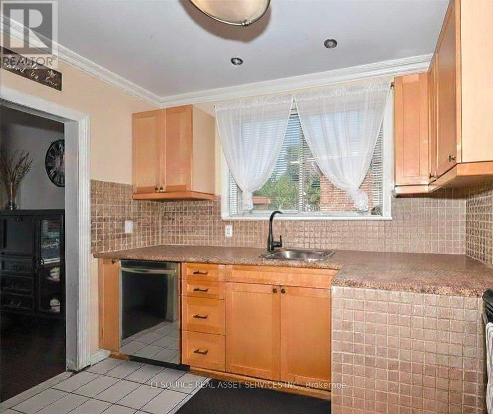 Main Level - 74 Tansley Avenue, Toronto, Ontario  M1J 1P5 - Photo 11 - E12615642