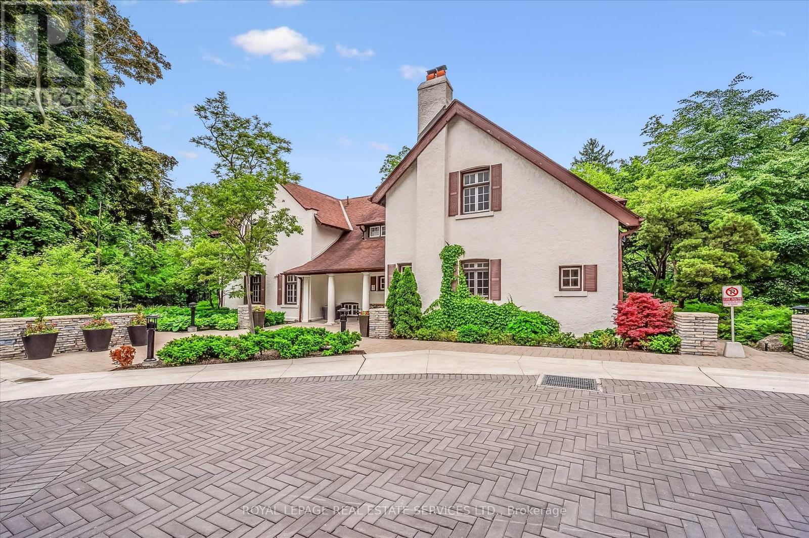 613 - 1400 Dixie Road, Mississauga, Ontario  L5E 3E1 - Photo 17 - W12424277