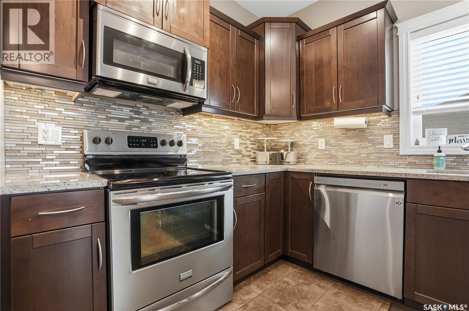 405 Golden Willow Way, Warman, Saskatchewan  S0K 0A1 - Photo 14 - SK025448