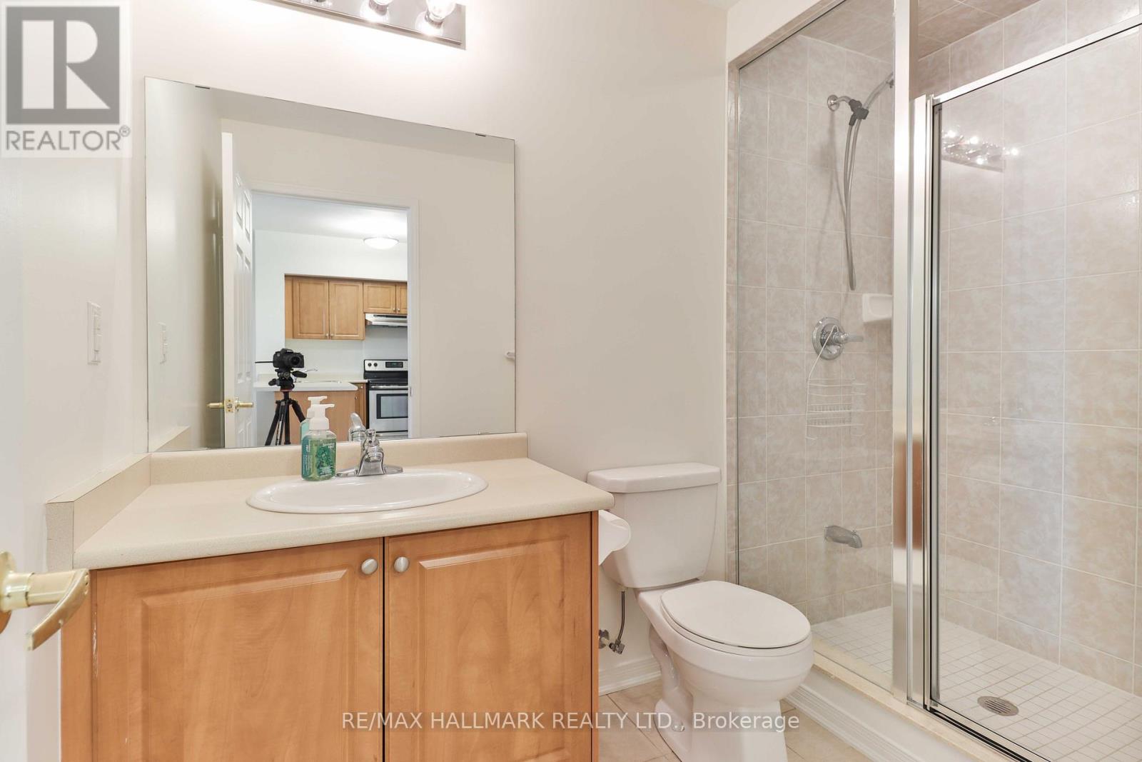 207 - 9451 Jane Street, Vaughan (Maple), Ontario  L6A 4H7 - Photo 16 - N12615606