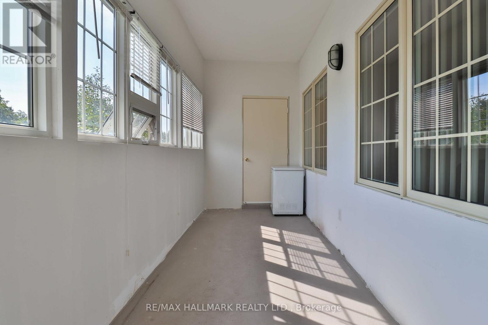 207 - 9451 Jane Street, Vaughan (Maple), Ontario  L6A 4H7 - Photo 17 - N12615606