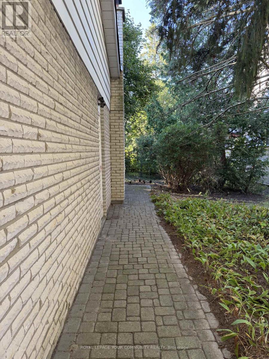 235 Banner Lane, King, Ontario  L7B 1H2 - Photo 4 - N12615670