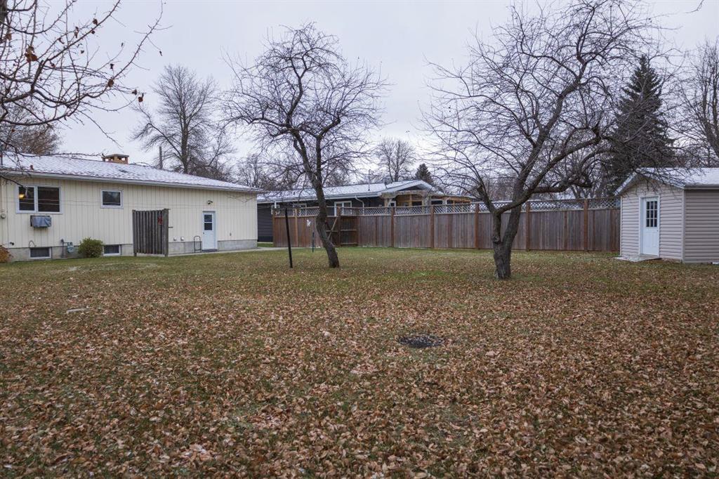 175 Ash Street S, Altona, Manitoba  R0G 0B3 - Photo 19 - 202529257