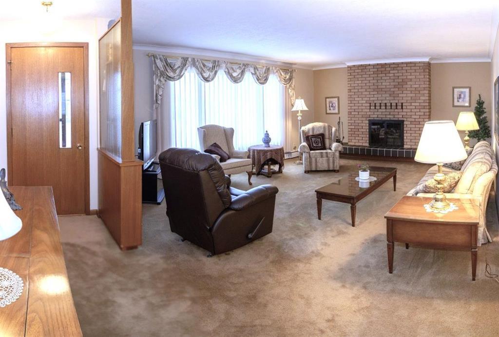 175 Ash Street S, Altona, Manitoba  R0G 0B3 - Photo 2 - 202529257