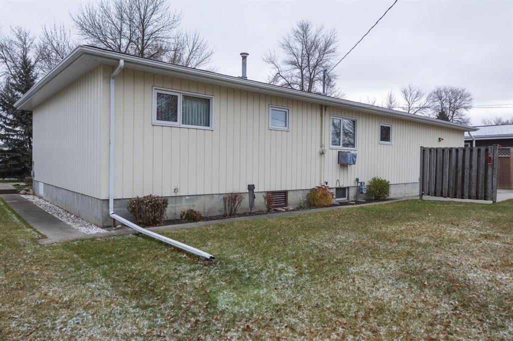 175 Ash Street S, Altona, Manitoba  R0G 0B3 - Photo 20 - 202529257