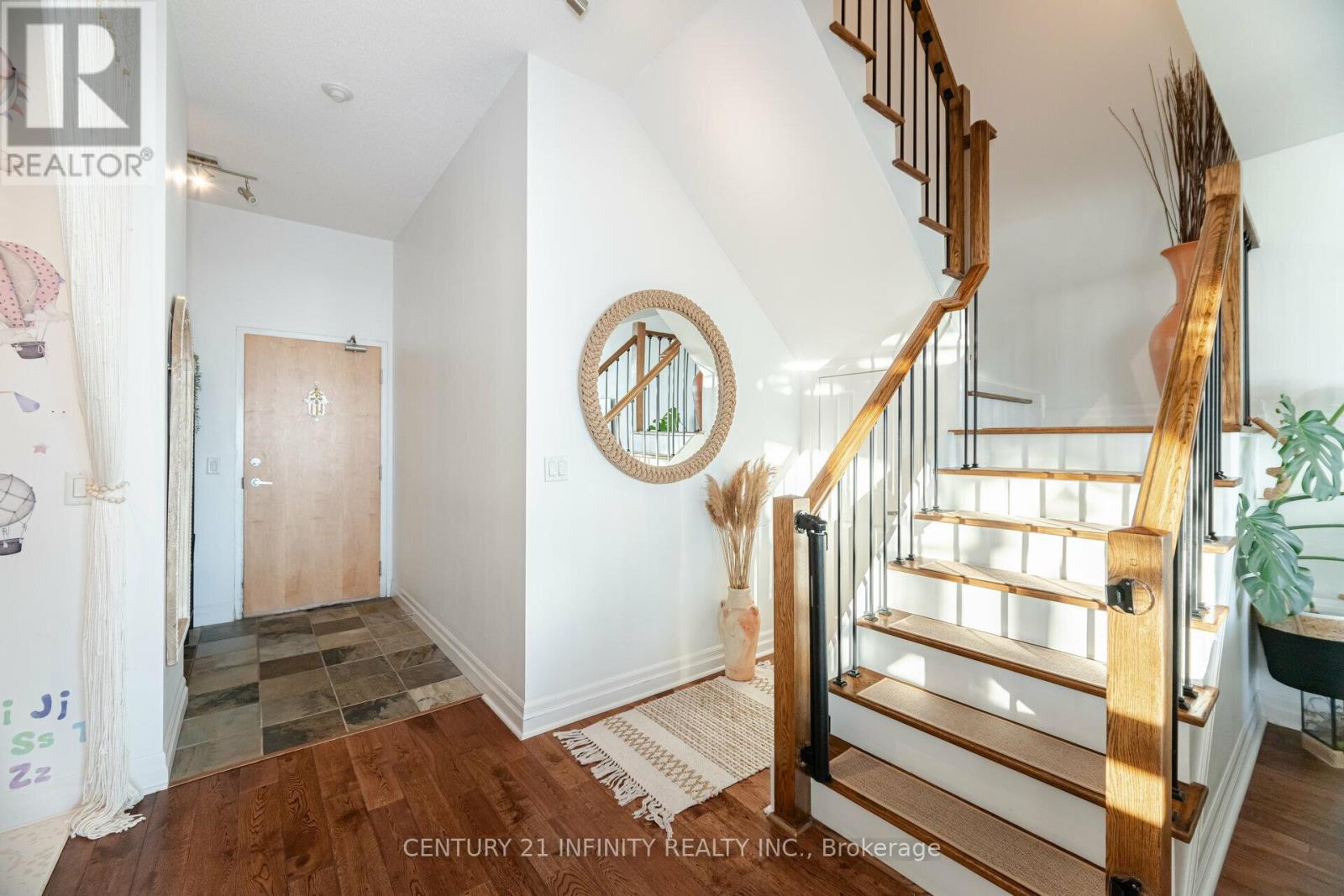 Ph1 - 3939 Duke Of York Boulevard, Mississauga (City Centre), Ontario  L5B 4N2 - Photo 19 - W12350835