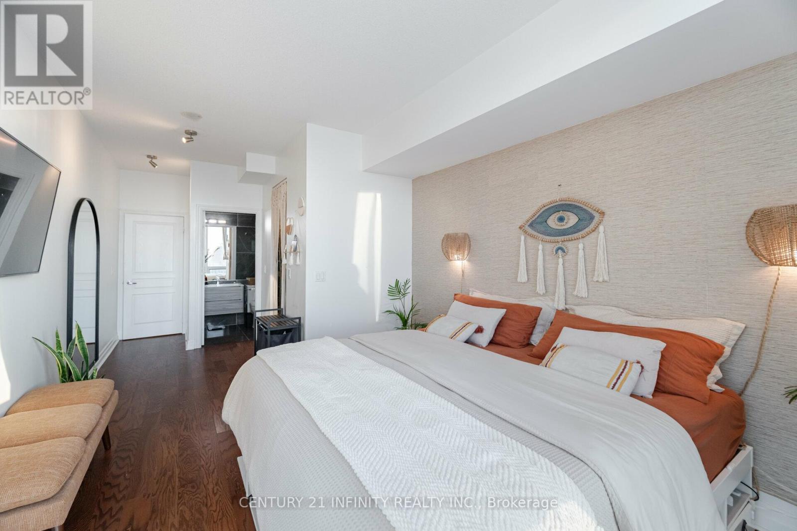 Ph1 - 3939 Duke Of York Boulevard, Mississauga (City Centre), Ontario  L5B 4N2 - Photo 21 - W12350835