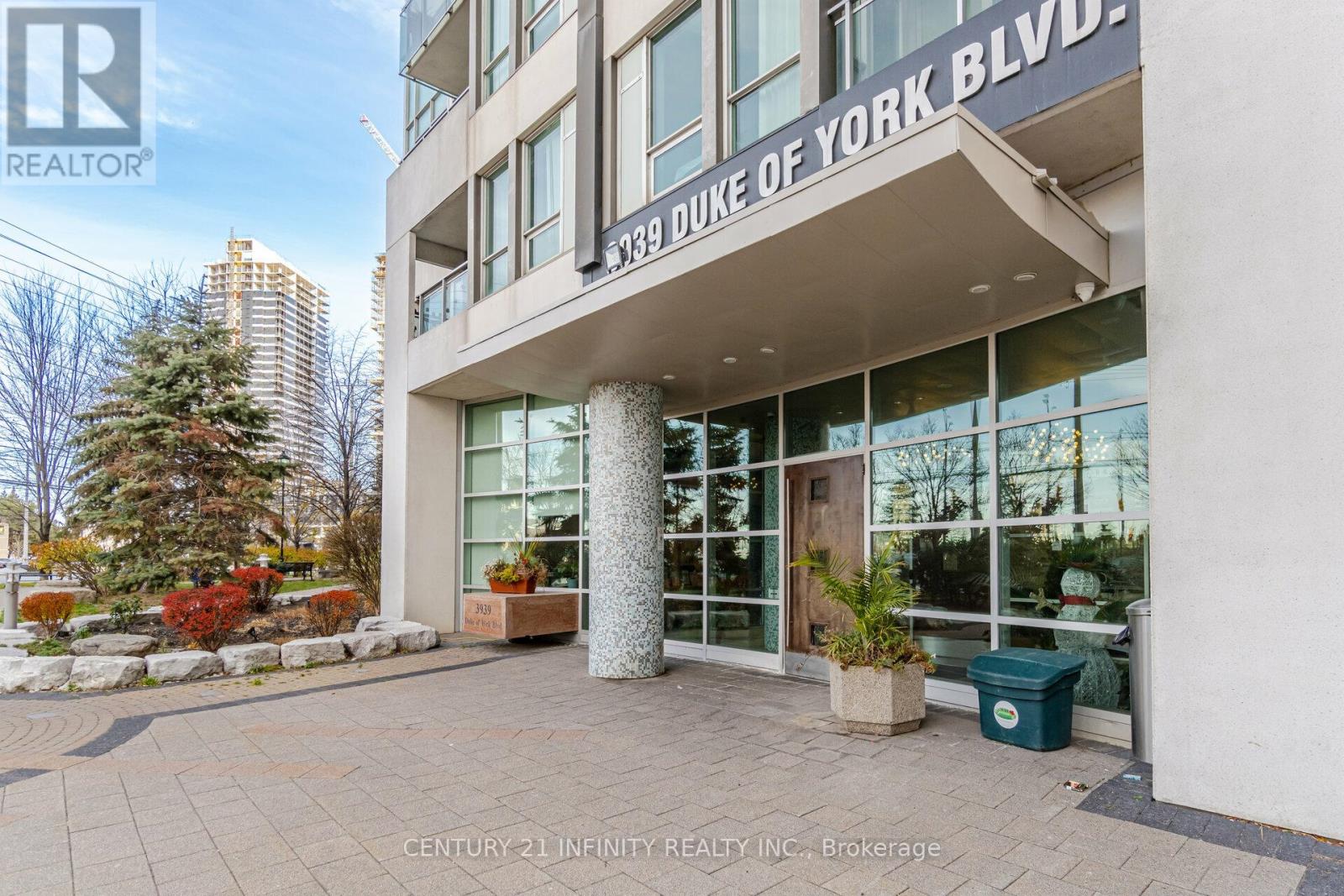 Ph1 - 3939 Duke Of York Boulevard, Mississauga (City Centre), Ontario  L5B 4N2 - Photo 4 - W12350835