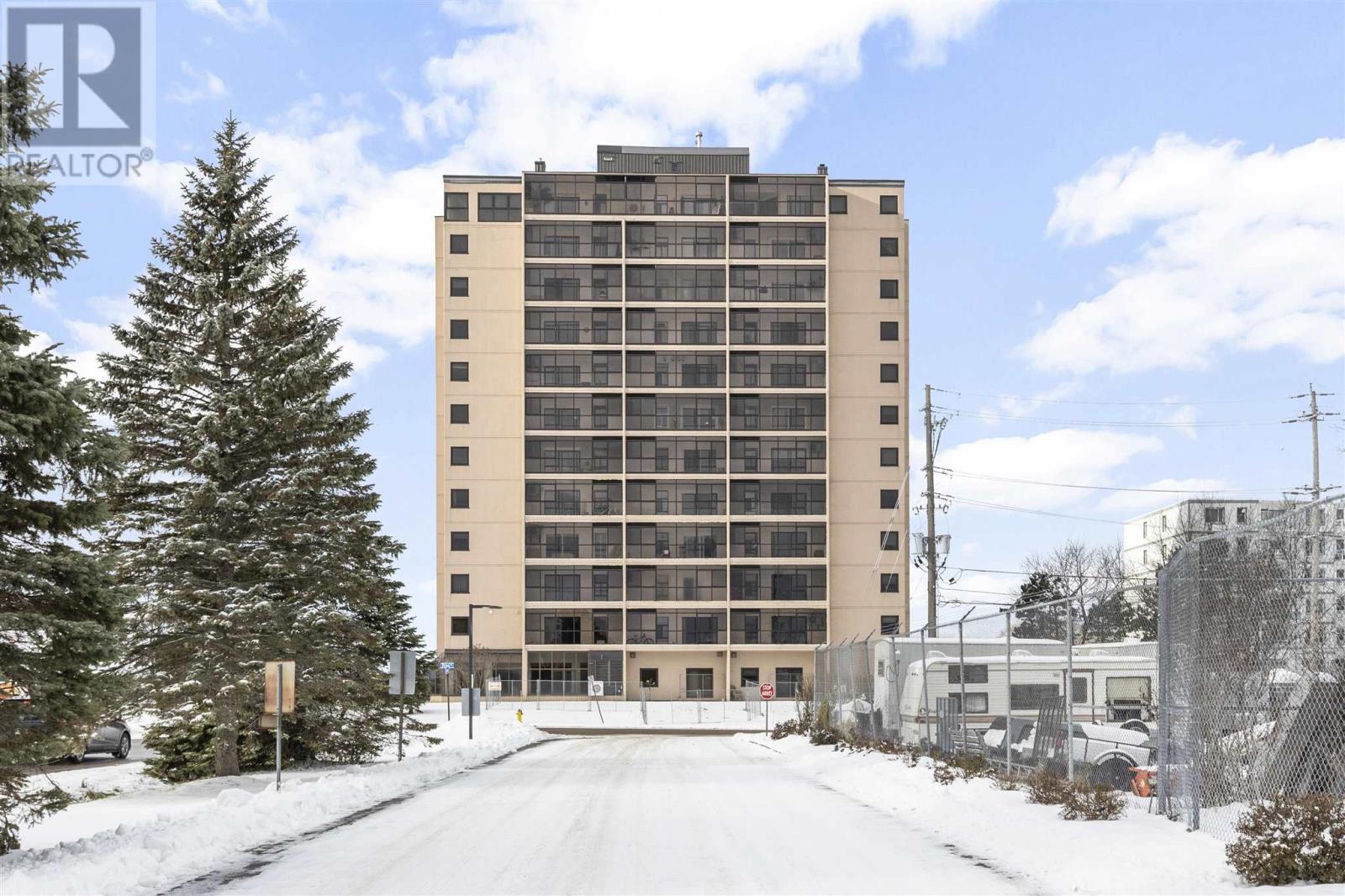 89 Pine St # 701, Sault Ste. Marie, Ontario P6A 6M6 - Photo 2 - SM252869