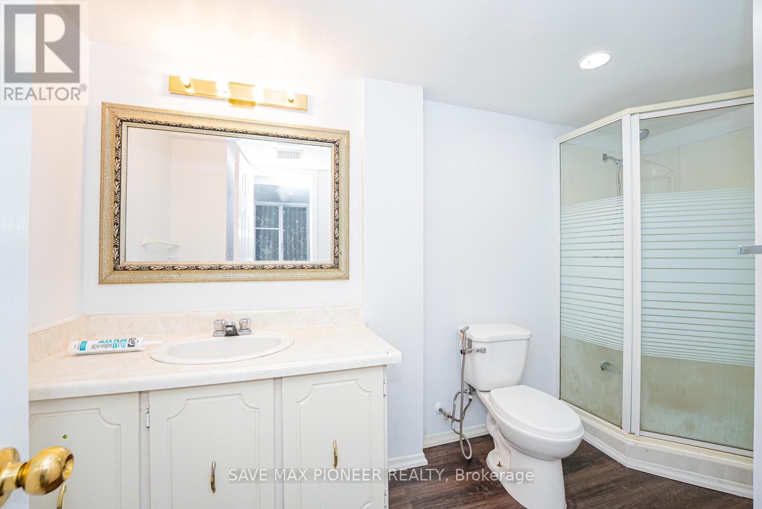 122 Centre Street N, Brampton (Brampton North), Ontario  L6V 2Z3 - Photo 25 - W12615610