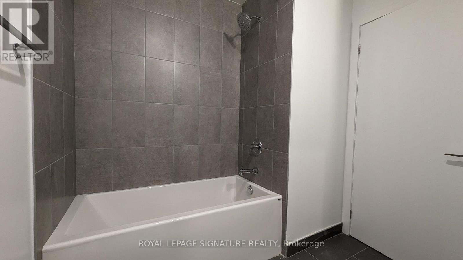 619 - 1195 The Queensway Way, Toronto, Ontario  M8Z 1R6 - Photo 6 - W12615638