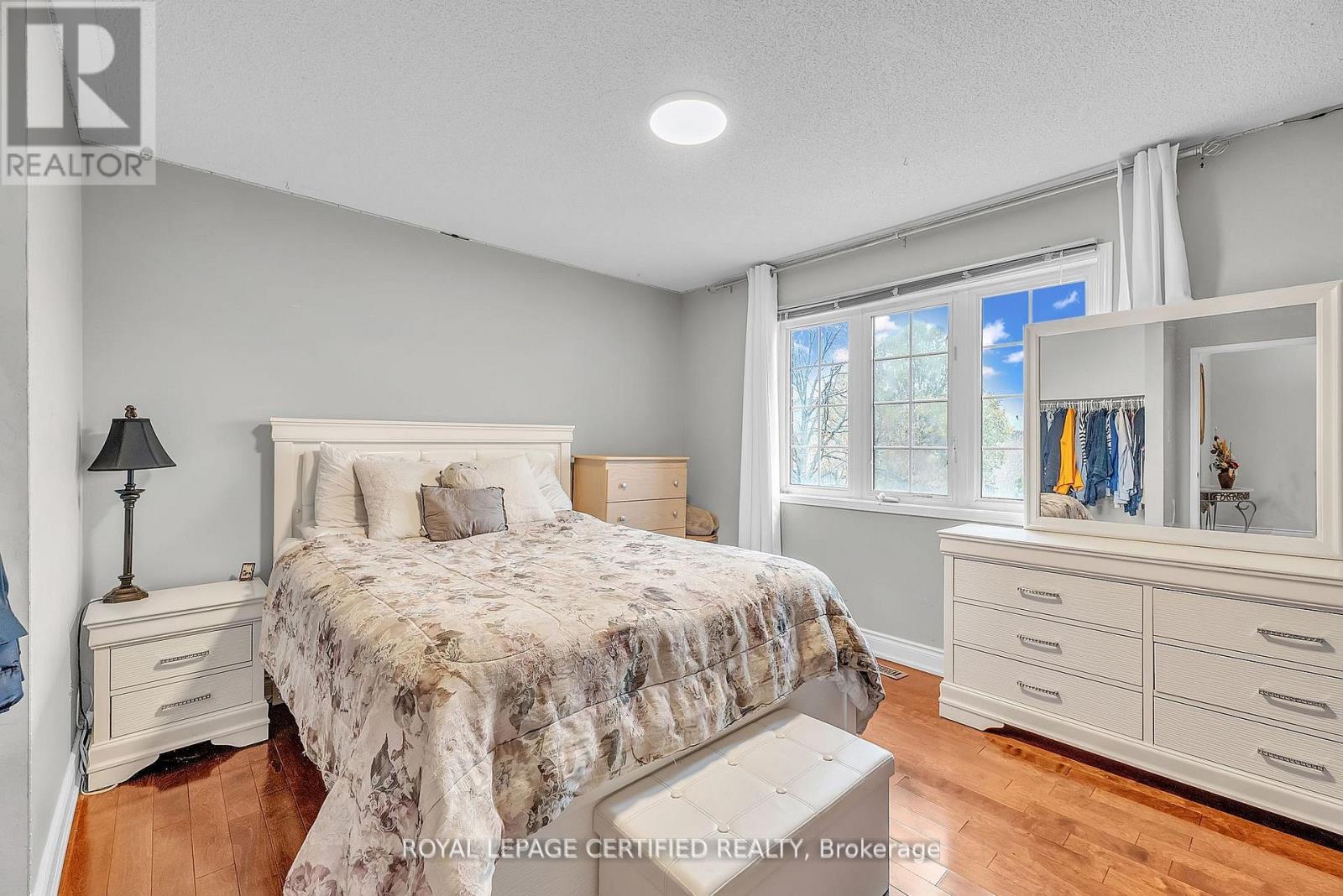 17 Chestermere Crescent, Brampton, Ontario  L7A 2E8 - Photo 13 - W12615666