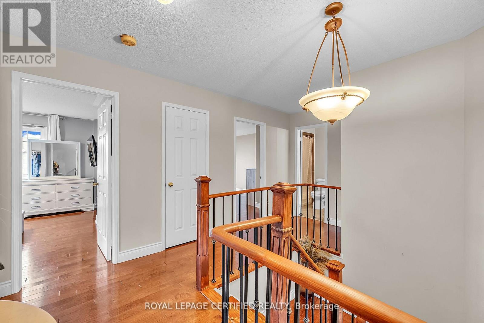 17 Chestermere Crescent, Brampton, Ontario  L7A 2E8 - Photo 8 - W12615666