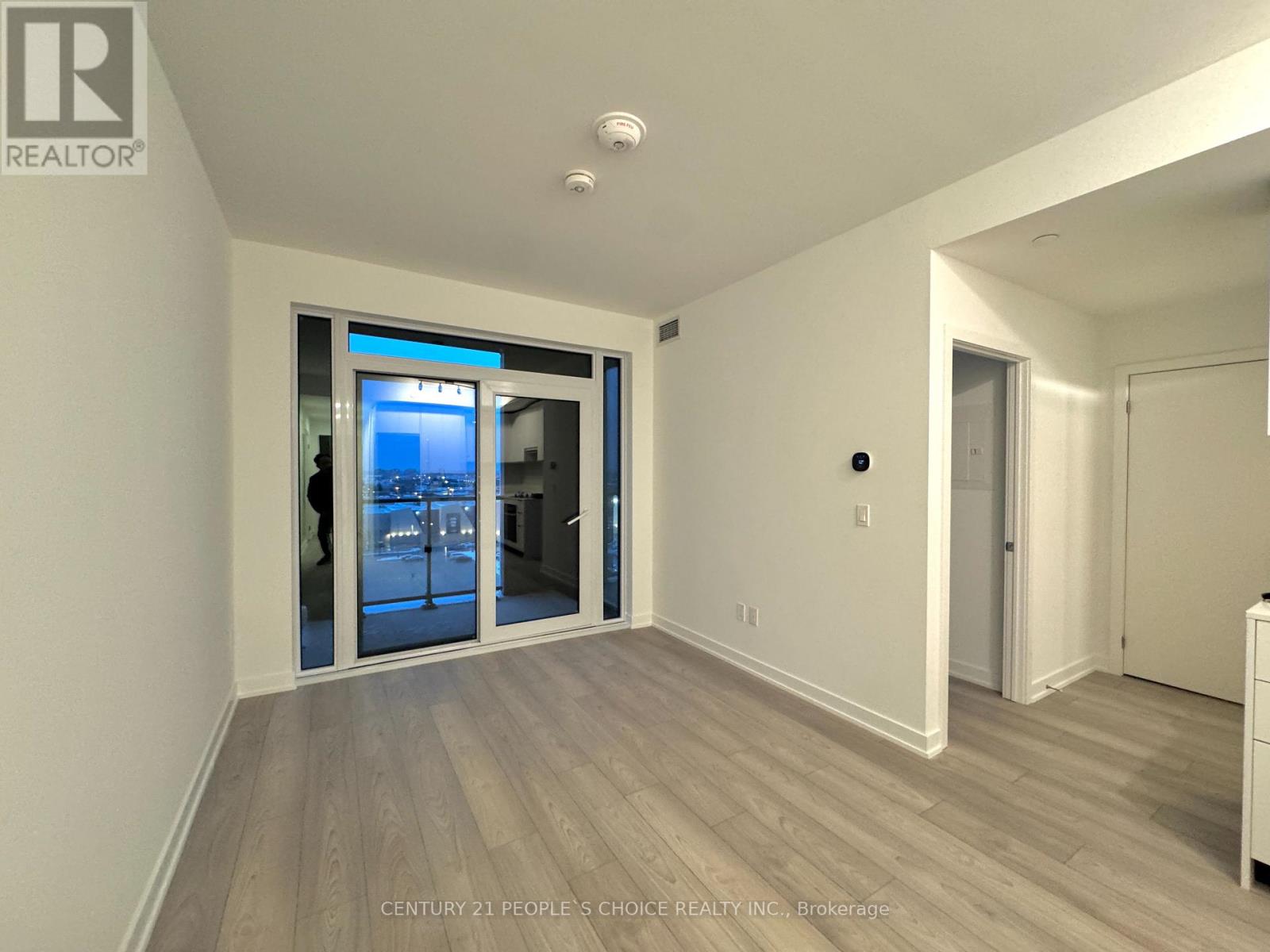 716 - 1007 The Queensway, Toronto (Islington-City Centre West), Ontario  M8Z 6C7 - Photo 8 - W12615696