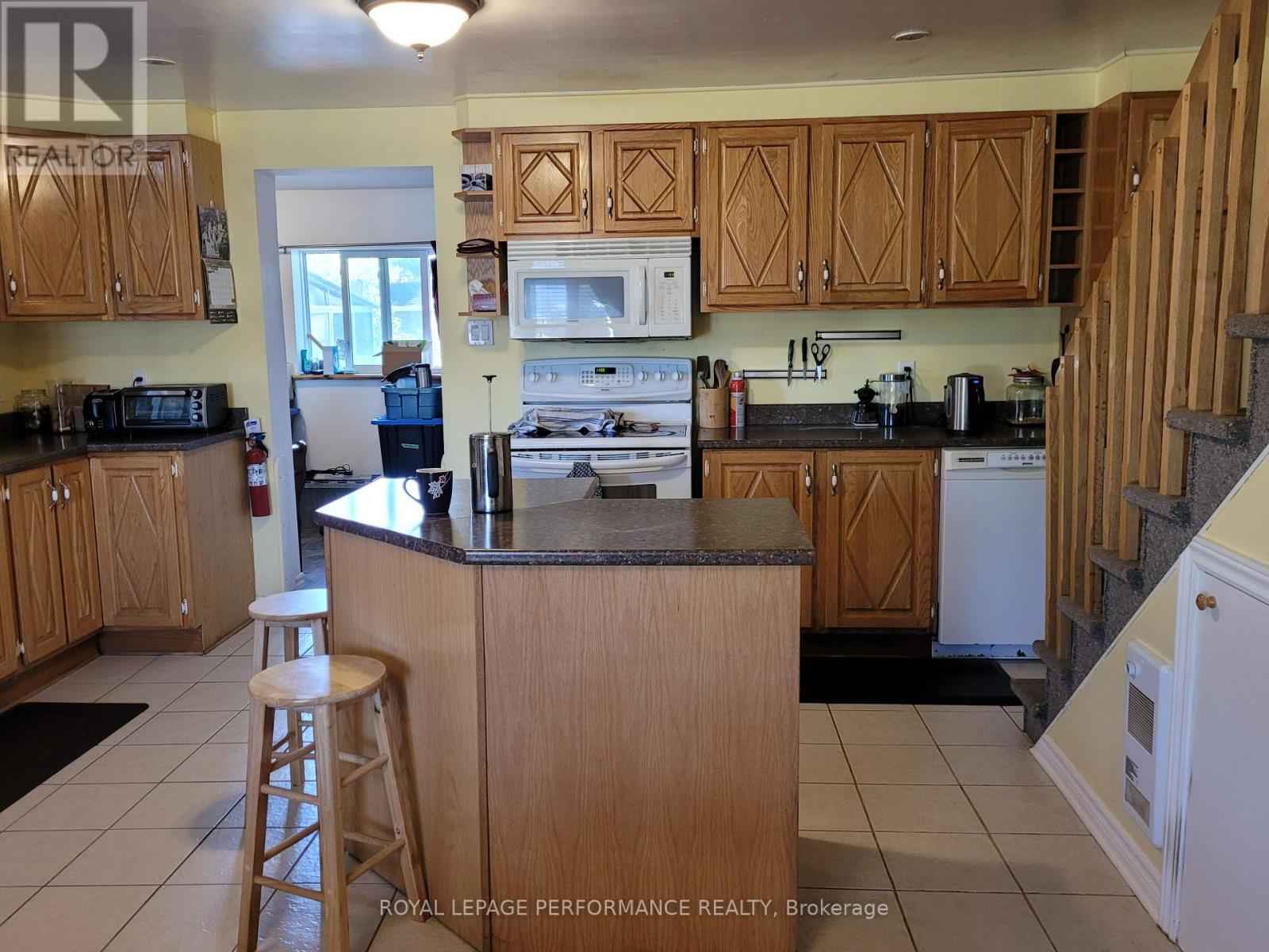 975 Queen Street, Champlain, Ontario  K0B 1K0 - Photo 9 - X12435934