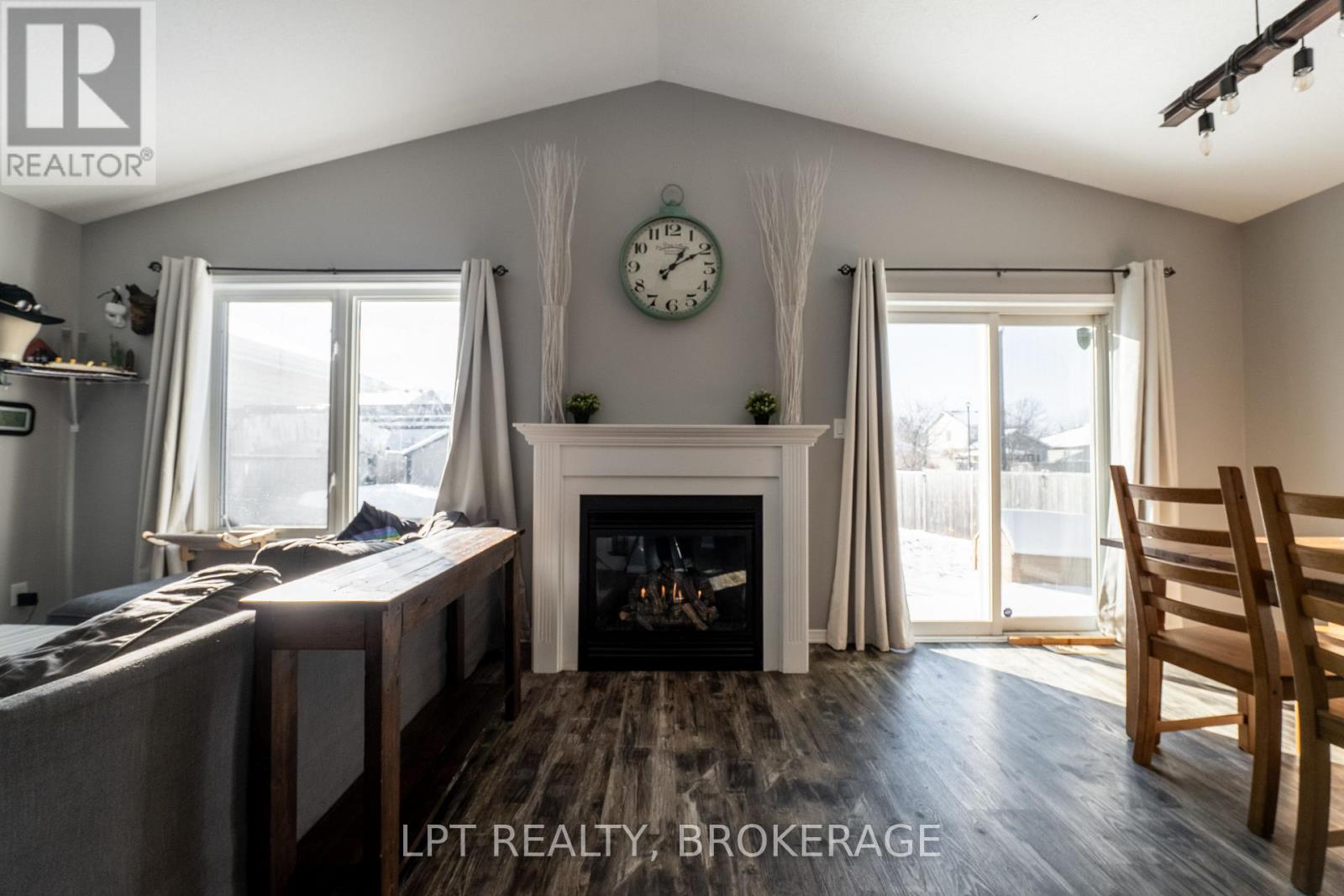 487 Mccallum Street, Kingston (Kingston East (Incl Barret Crt)), Ontario  K7K 0B3 - Photo 14 - X12615710