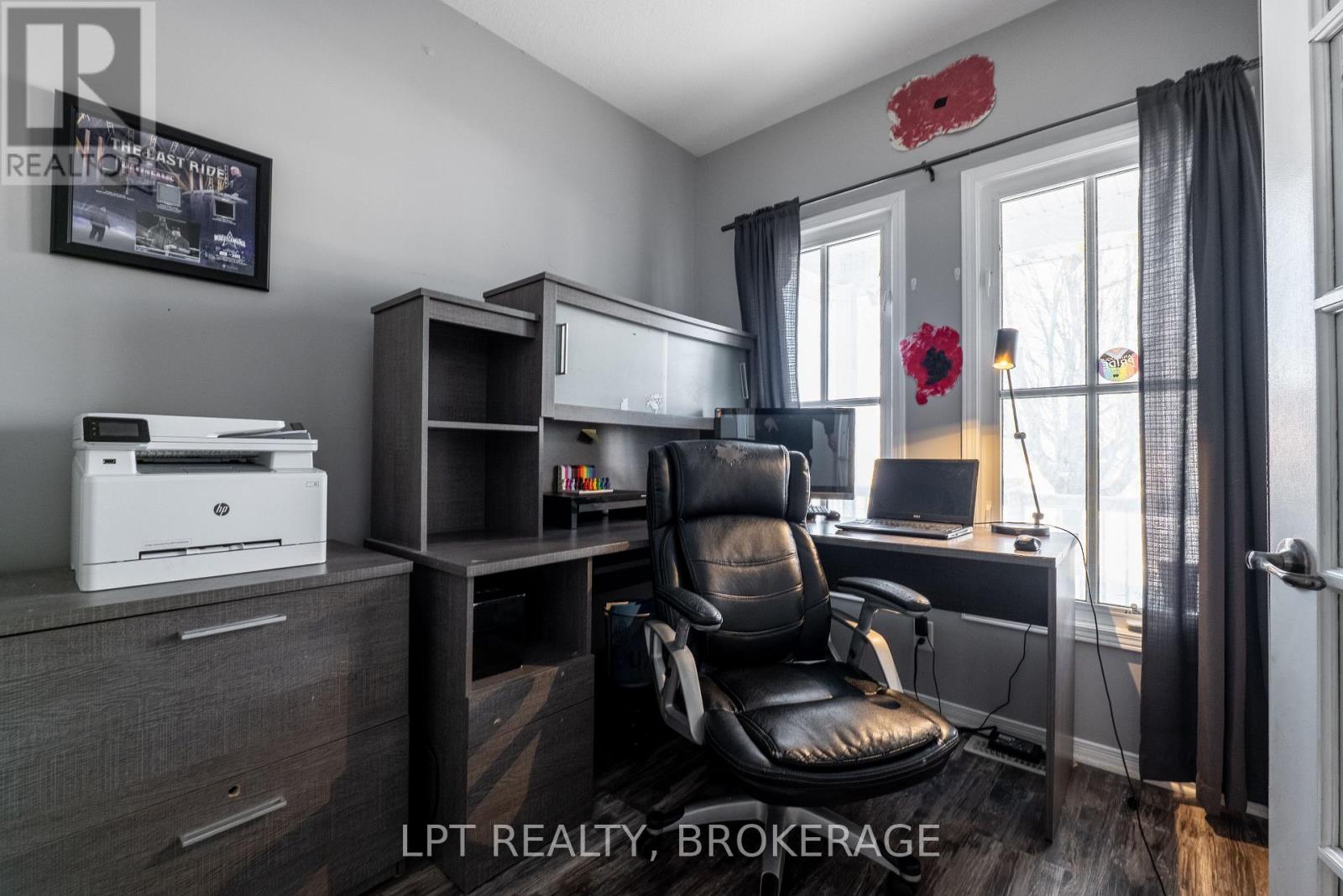 487 Mccallum Street, Kingston (Kingston East (Incl Barret Crt)), Ontario  K7K 0B3 - Photo 5 - X12615710