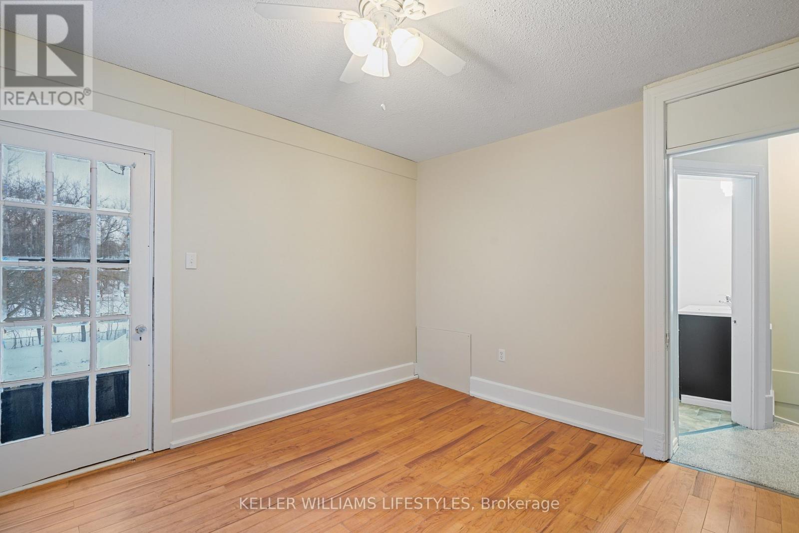 21 Elmwood Avenue E, London South, Ontario  N6C 1J1 - Photo 25 - X12615708