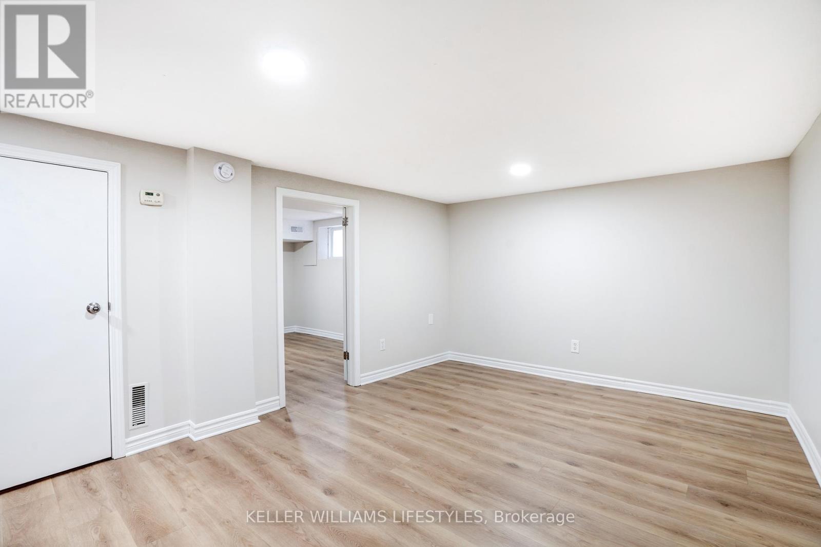 21 Elmwood Avenue E, London South, Ontario  N6C 1J1 - Photo 37 - X12615708