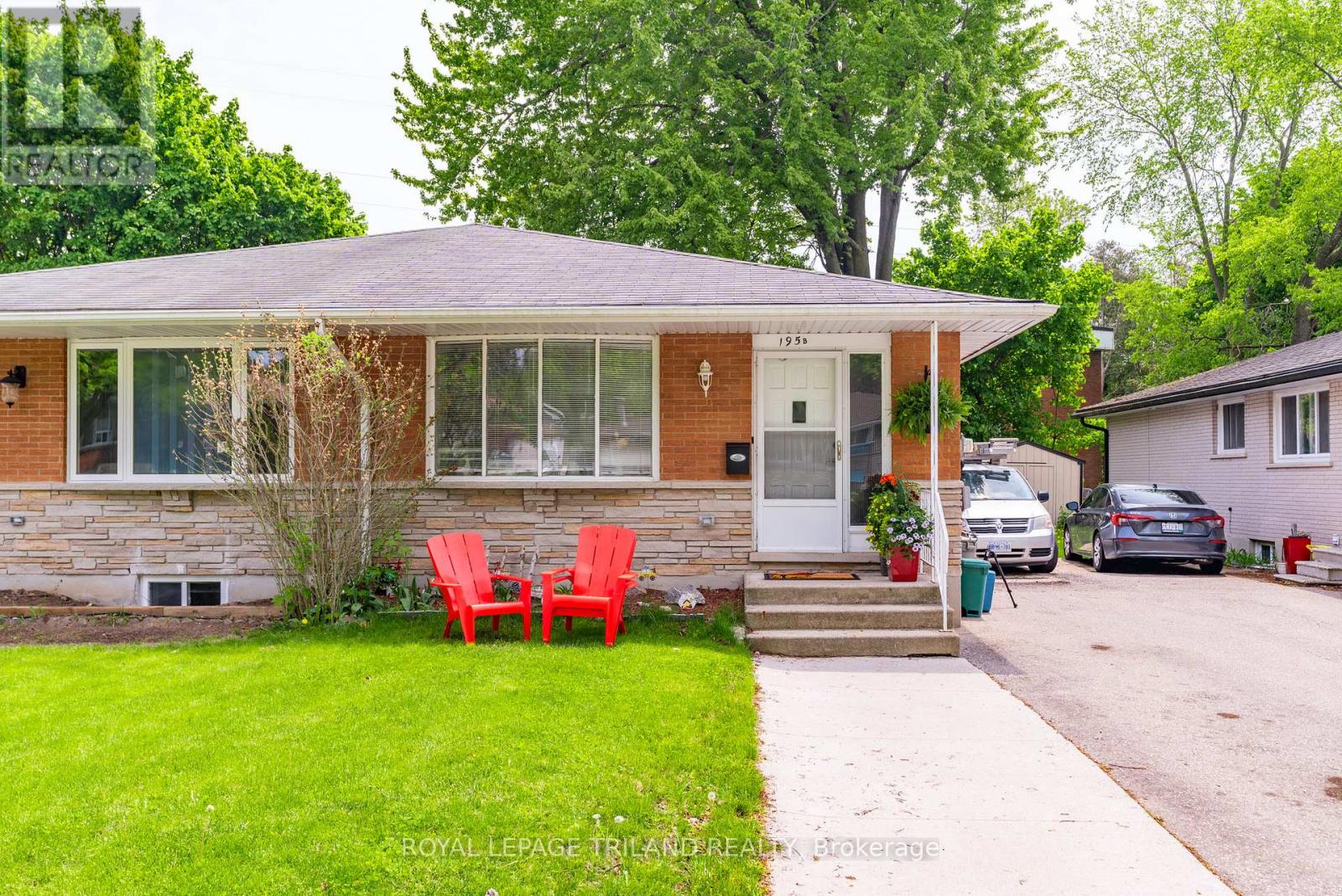 A - 195b Cedarvale Crescent, Waterloo, Ontario  N2L 4T3 - Photo 10 - X12615736