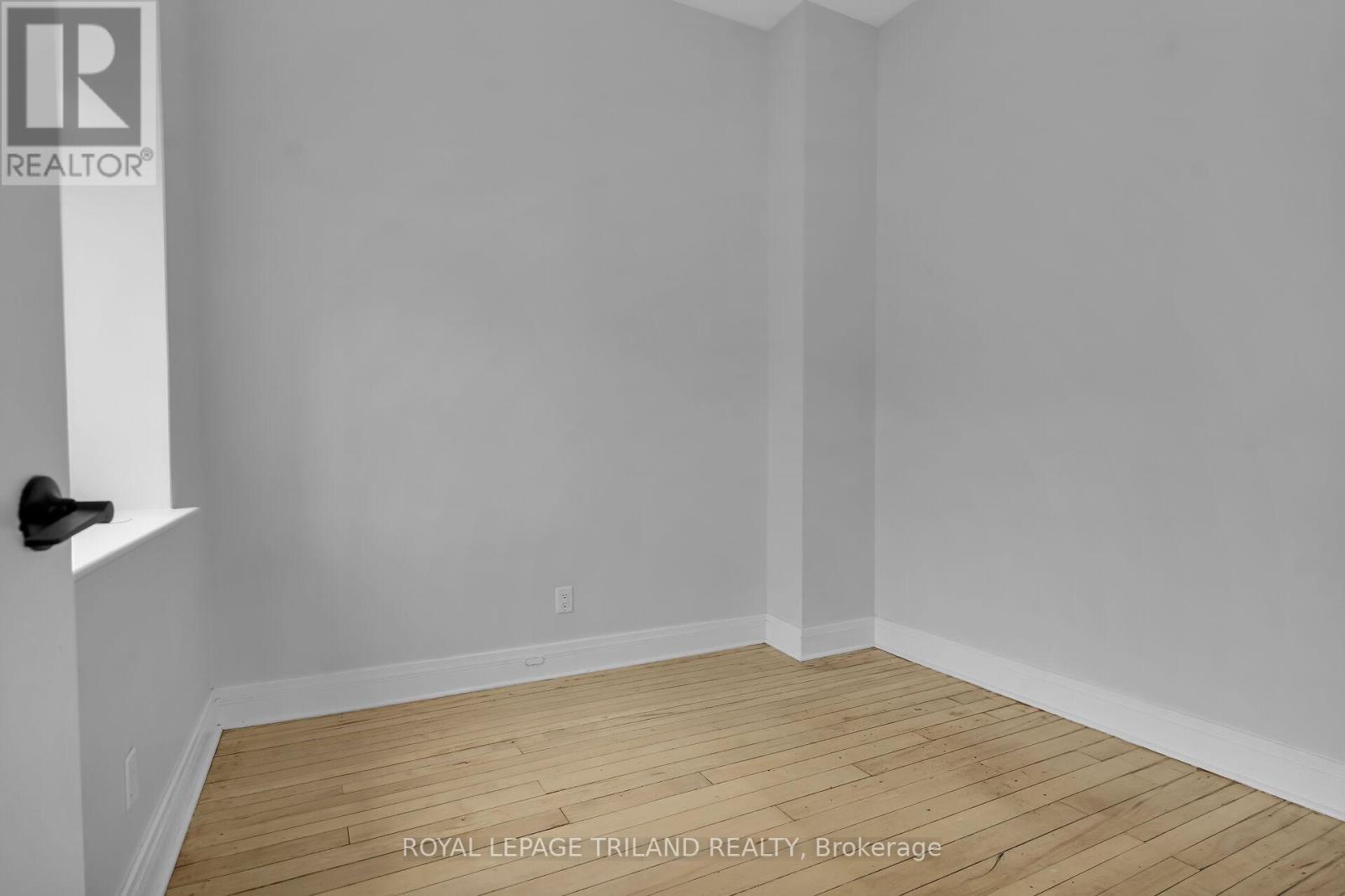 201 - 330 Clarence Street, London East (East K), Ontario  N6A 6H6 - Photo 5 - X12615738