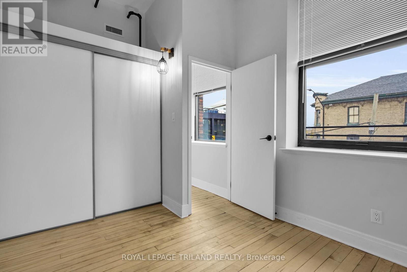 201 - 330 Clarence Street, London East (East K), Ontario  N6A 6H6 - Photo 6 - X12615738