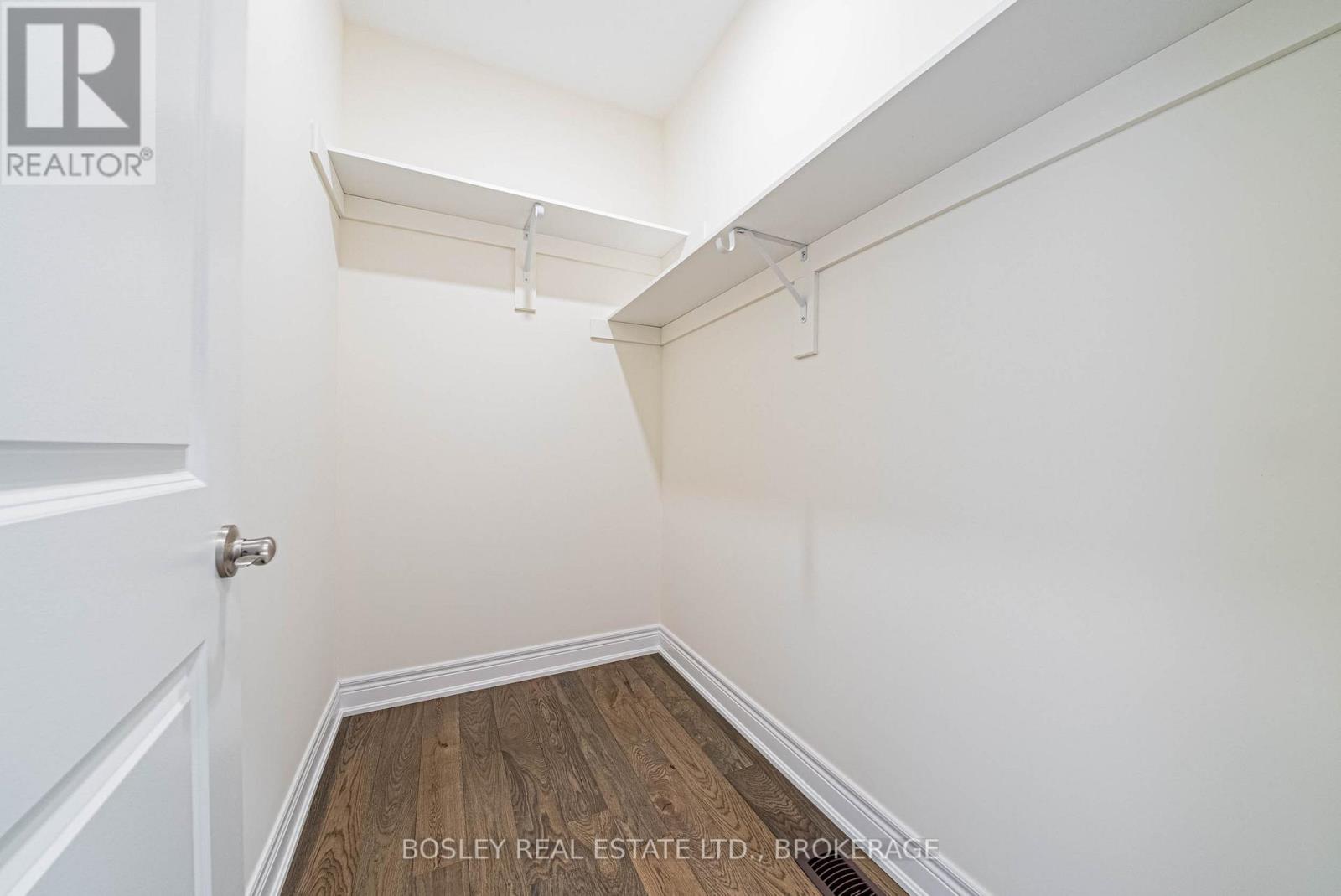 510 Royal Ridge Drive, Fort Erie (Ridgeway), Ontario  L0S 1N0 - Photo 16 - X12347099