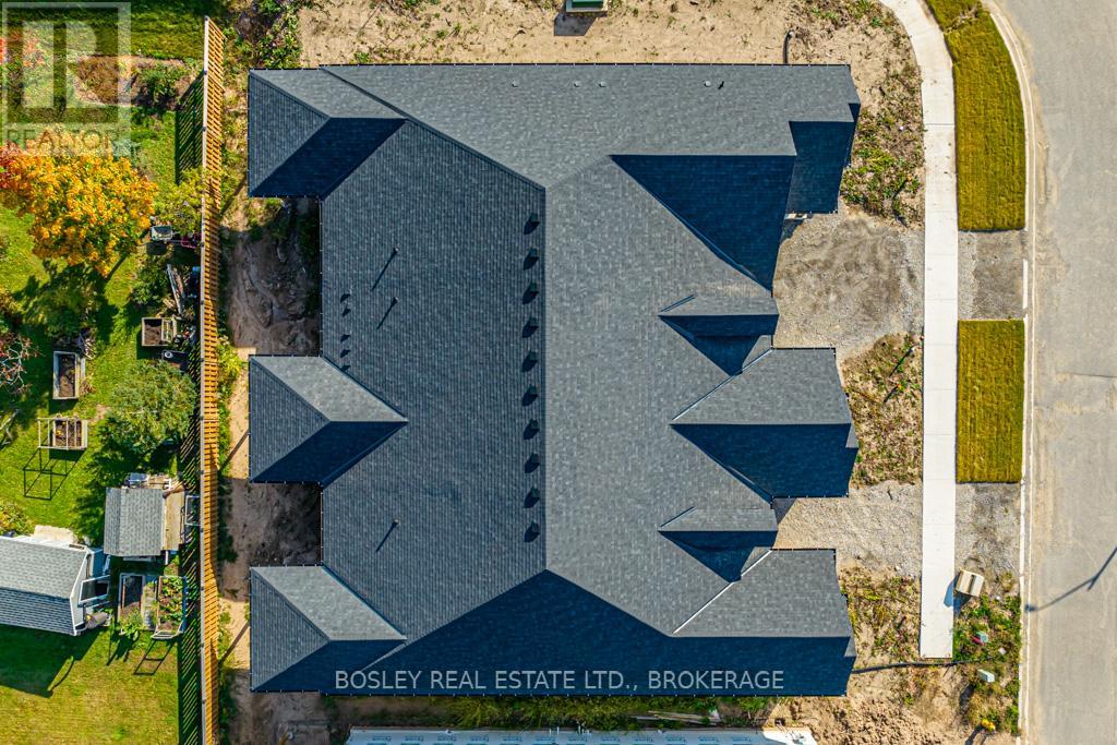 510 Royal Ridge Drive, Fort Erie (Ridgeway), Ontario  L0S 1N0 - Photo 32 - X12347099