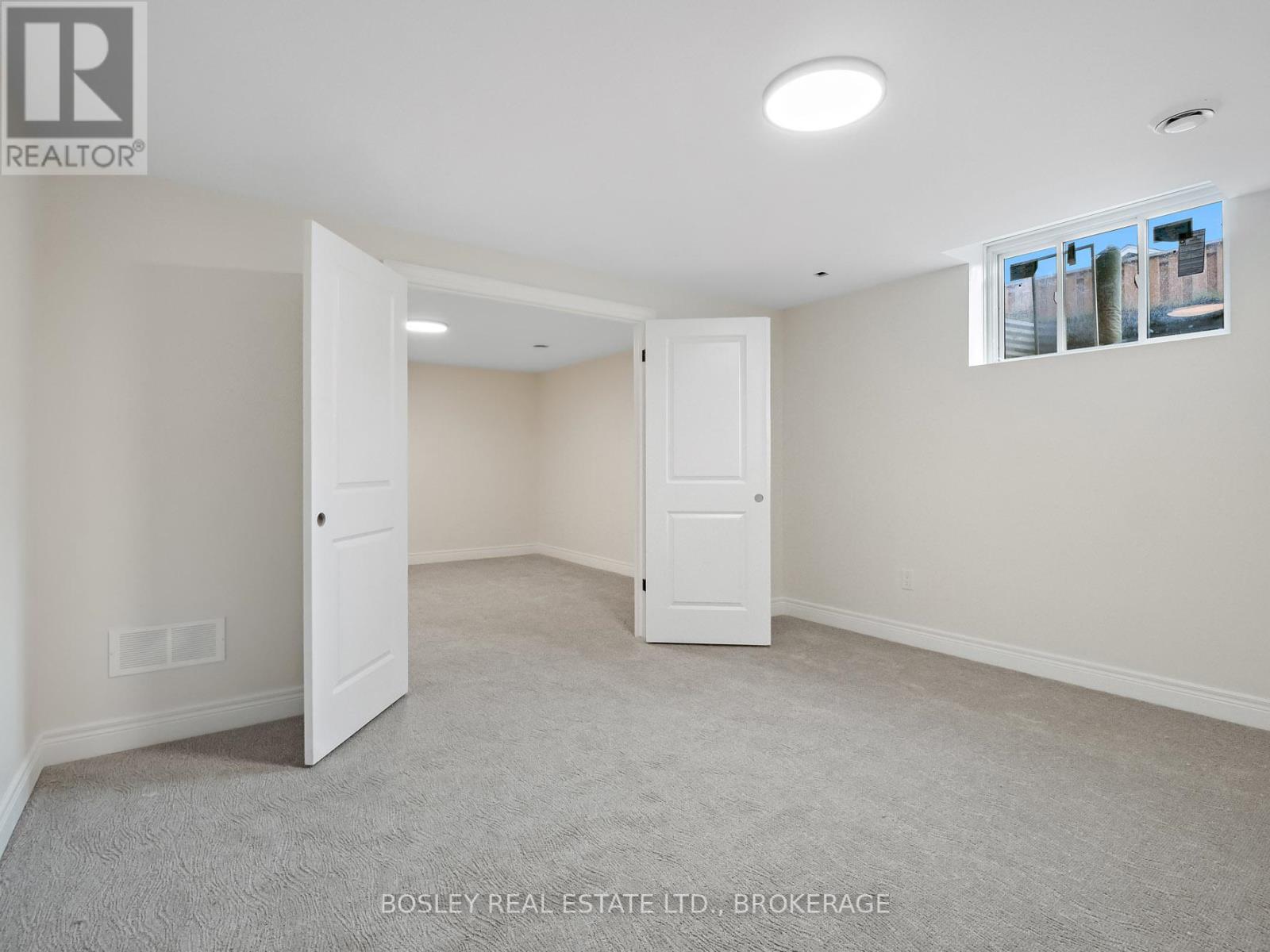 510 Royal Ridge Drive, Fort Erie (Ridgeway), Ontario  L0S 1N0 - Photo 30 - X12347099