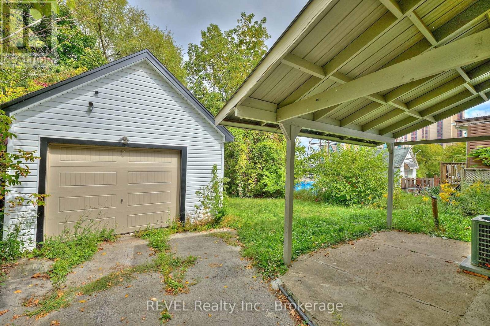 5659 Robinson Street, Niagara Falls, Ontario  L2G 2B1 - Photo 14 - X12416951