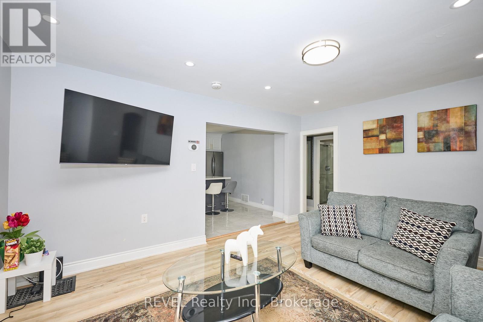 5659 Robinson Street, Niagara Falls, Ontario  L2G 2B1 - Photo 4 - X12416951