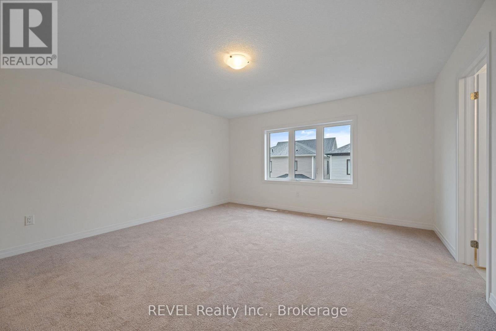 101 Lavender Road, Thorold, Ontario  L0S 1K0 - Photo 32 - X12517272