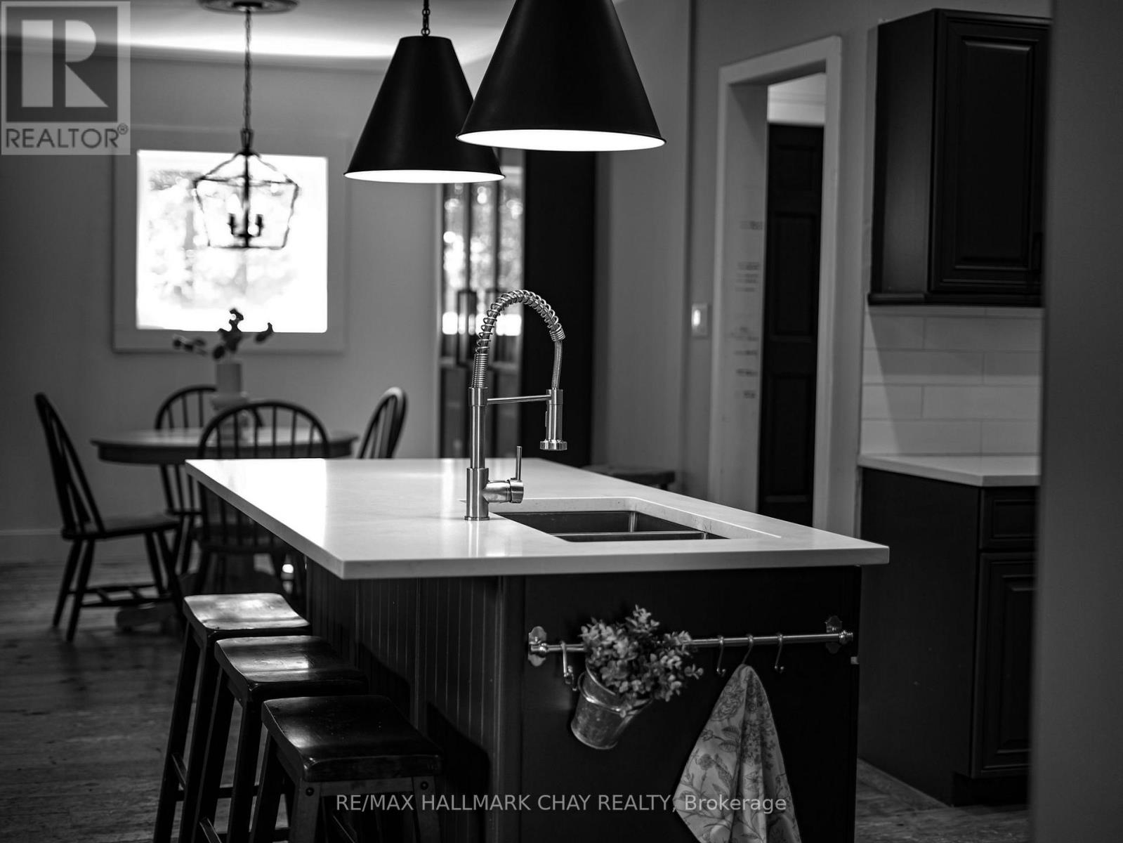 22 Mill Lane E, Melancthon, Ontario  L9V 2T9 - Photo 12 - X12615614