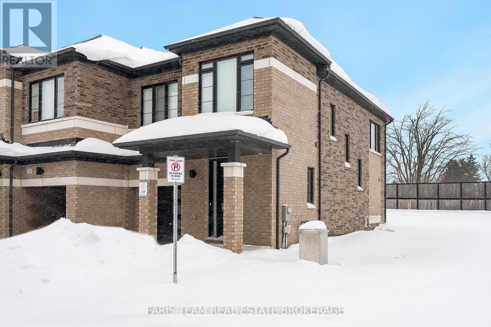28 BLUEBIRD LANE, Barrie, Ontario