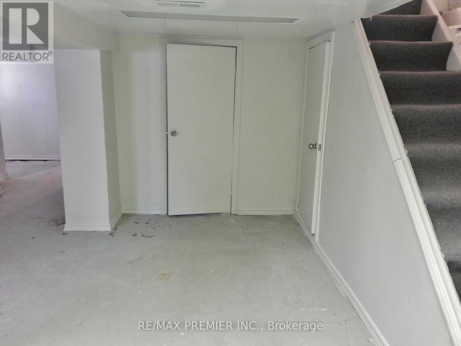 34 Mc Farland Avenue, Toronto, Ontario  M6H 3N1 - Photo 17 - W12414504