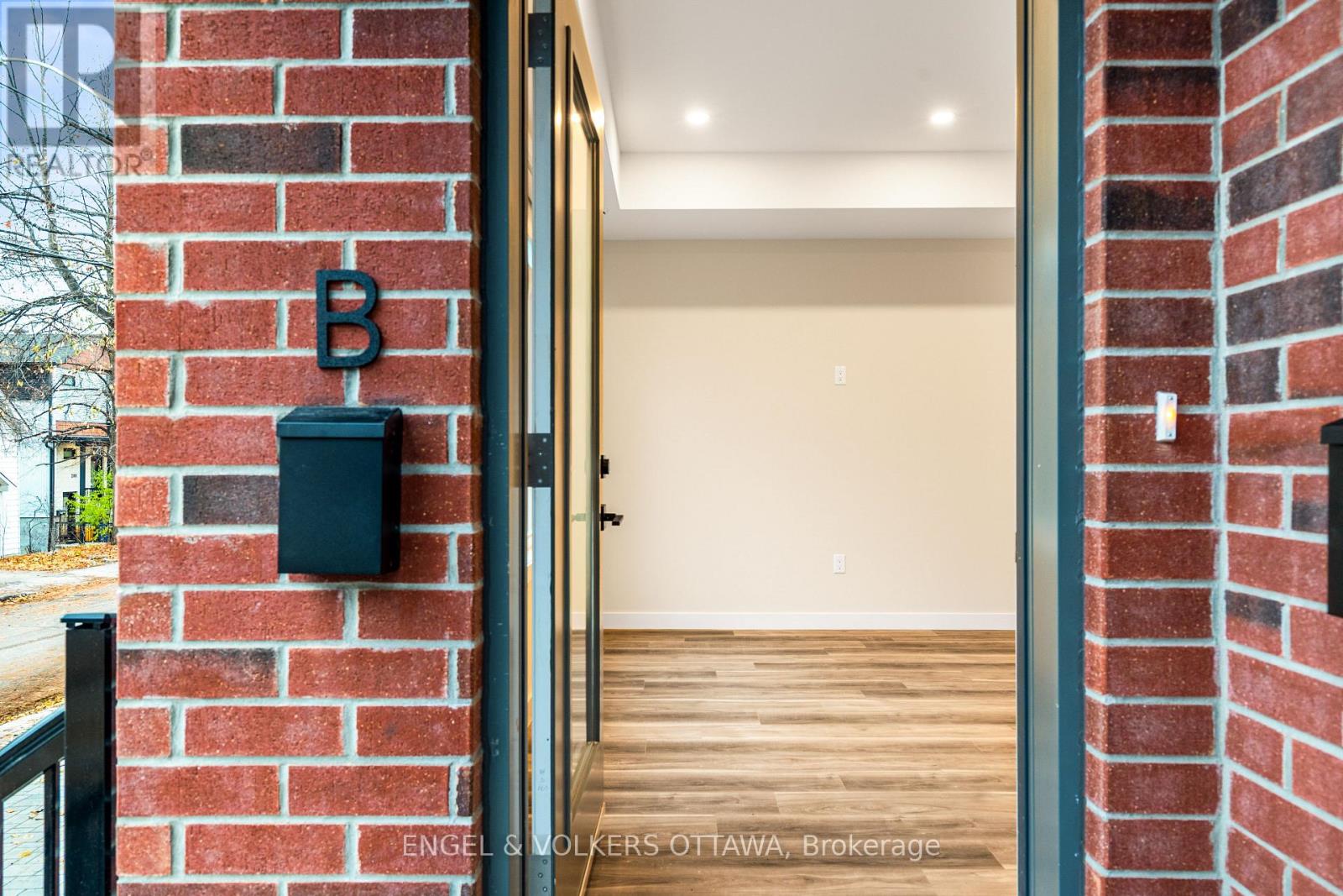 193 Hopewell Avenue, Ottawa, Ontario  K1S 2Z4 - Photo 14 - X12615792